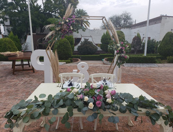 mesa novios vintage